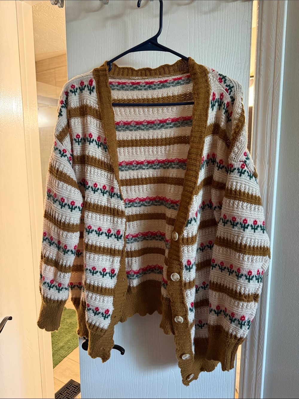 Women’s Cream and Mustard Floral Stripe Button-Up Cardigan